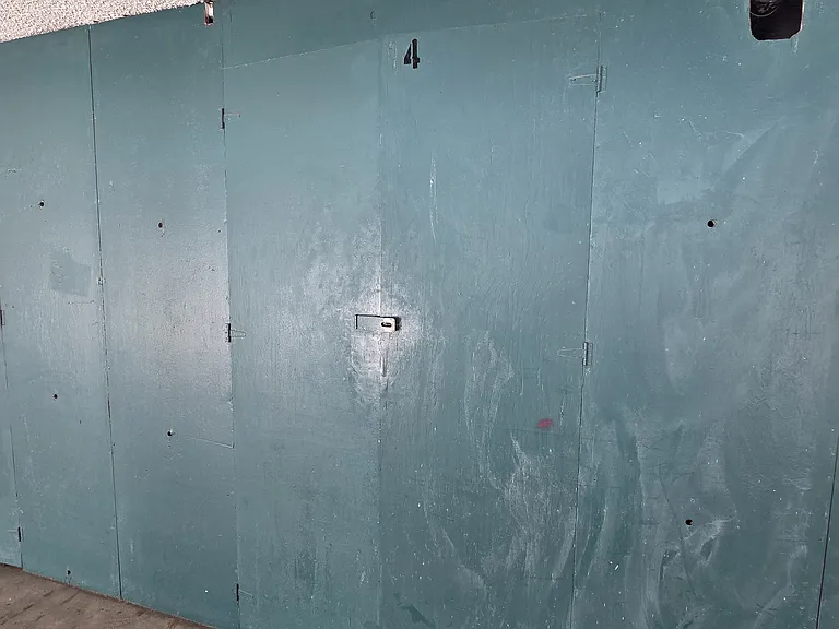 Calais Apartments — Photo 33