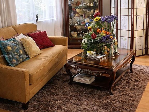 5th image of 13108 SW 3rd St