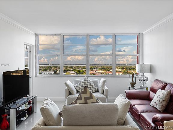 3rd image of 1351 NE Miami Gardens Dr APT 1414E