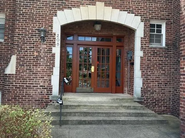 208 Farragut St NW APT 204, Washington, DC 20011