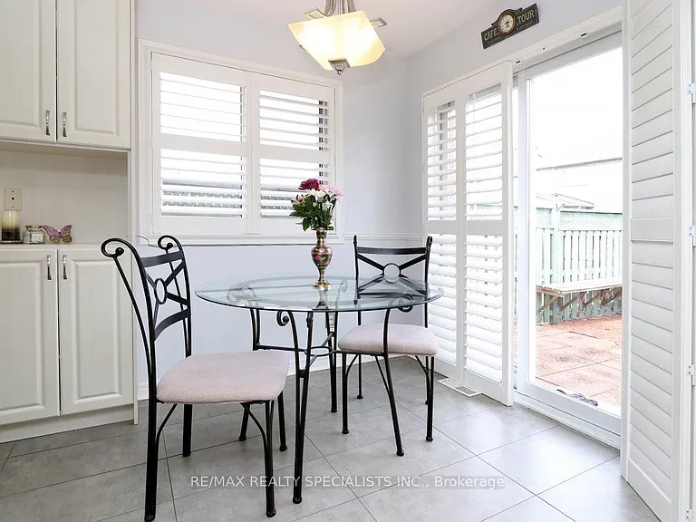 5817 Questman Holw — Photo 16
