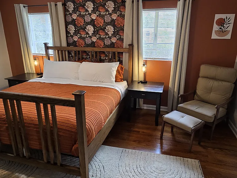 king bedroom