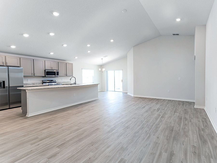 Move-in ready 4-bedroom home in Haines City, FL