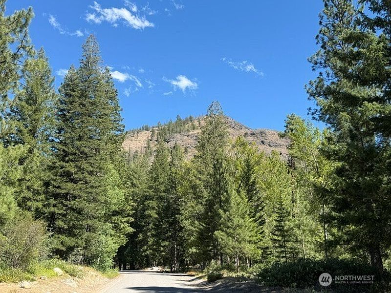 5th image of 0 E Buttermilk Creek Road