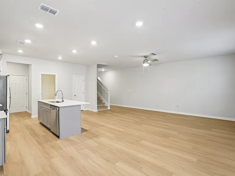 Quinn Residences at Pates Creek — Photo 9