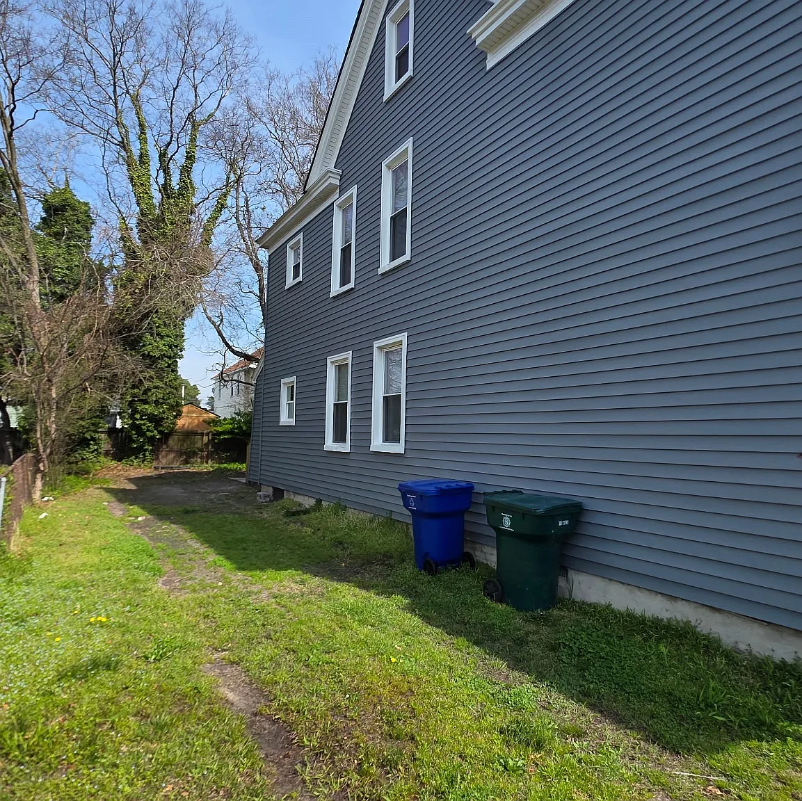4 bed, 1400 sqft, $2,195 — Photo 2