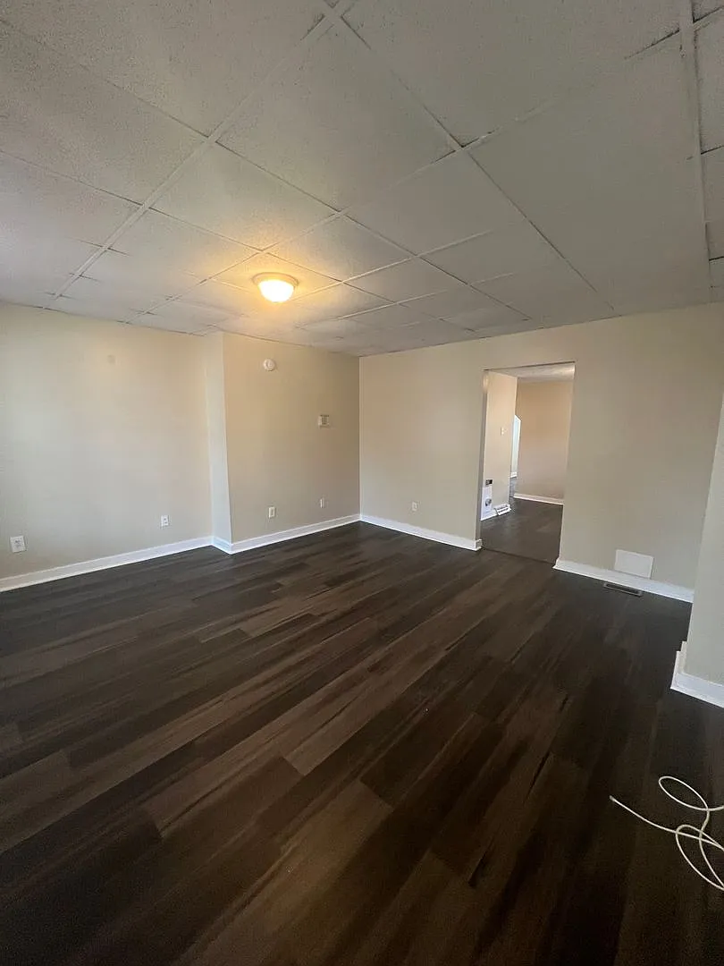 209 Park Ave #211 photo 1