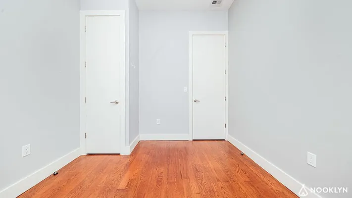 Rented by Nooklyn NYC LLC | media 44