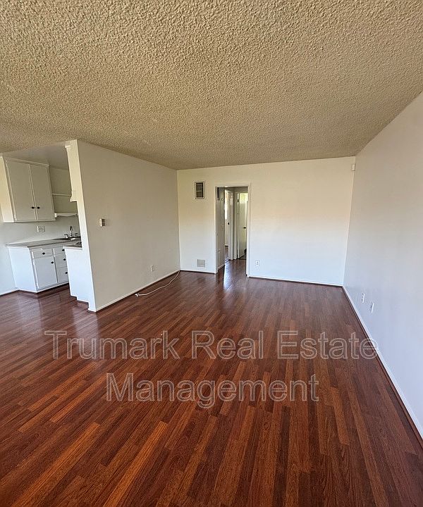 1st image of 4350 Prospect Ave #6