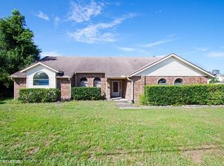 613 Tradewinds Dr, Deltona, FL 32738