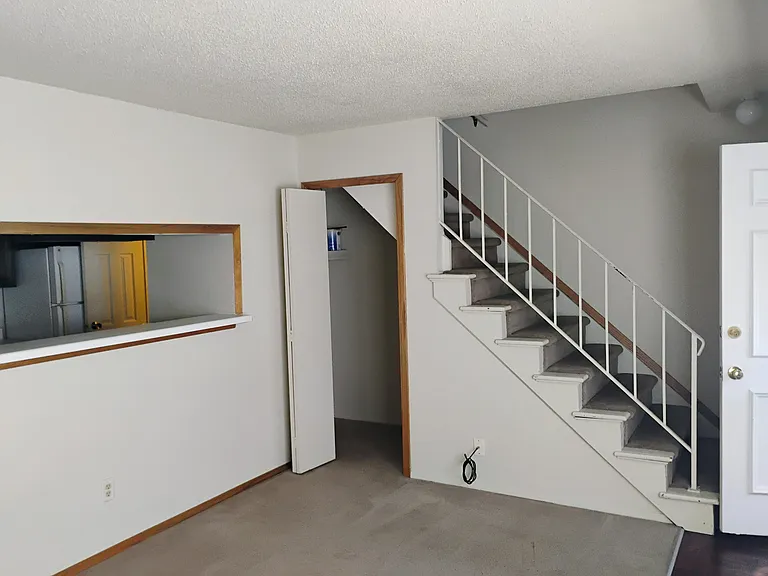 2560A Ivy Hill Ln — Photo 1
