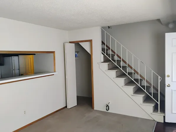 2560A Ivy Hill Ln, Saginaw, MI 48603