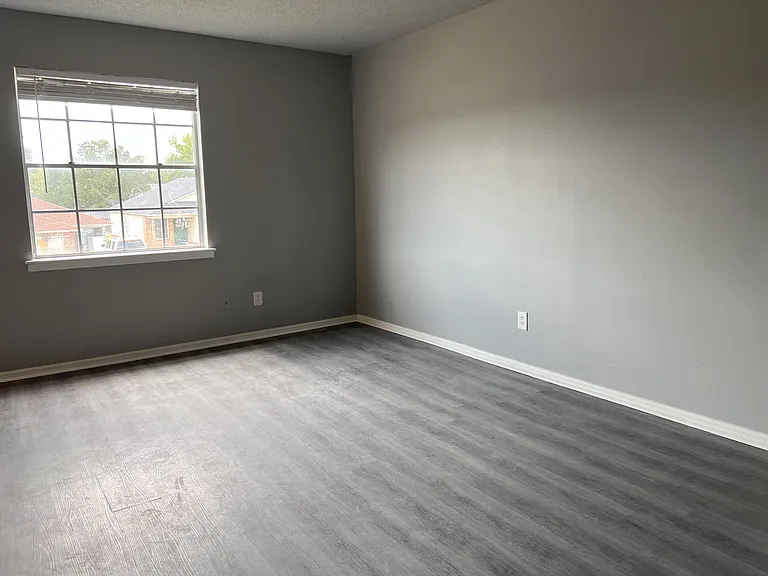 4607 Yorkshire Dr #3 — Photo 8