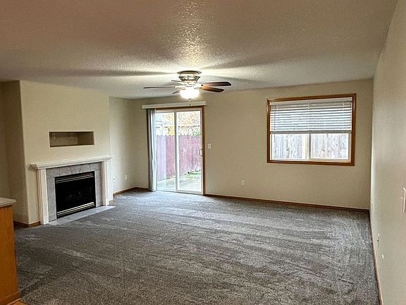 5th image of 15914 NE 91st St