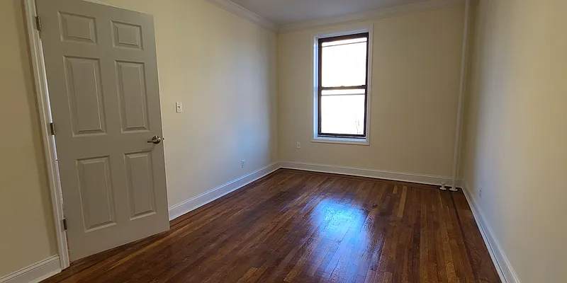 Sold by WRL Realty, LLC | media 14