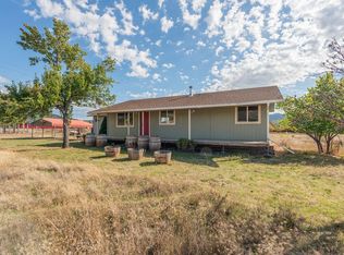 1095 Hyampom Rd, Hayfork, CA 96041