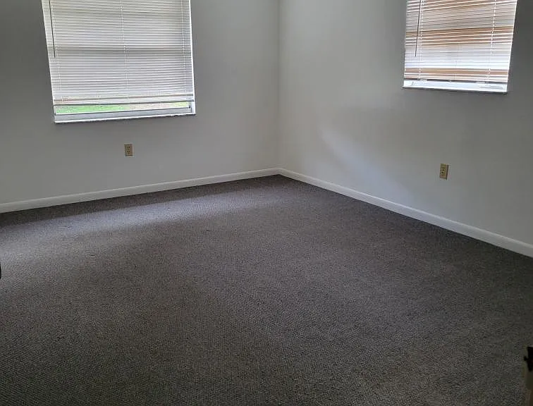 325 W 5th St #325 — Photo 7
