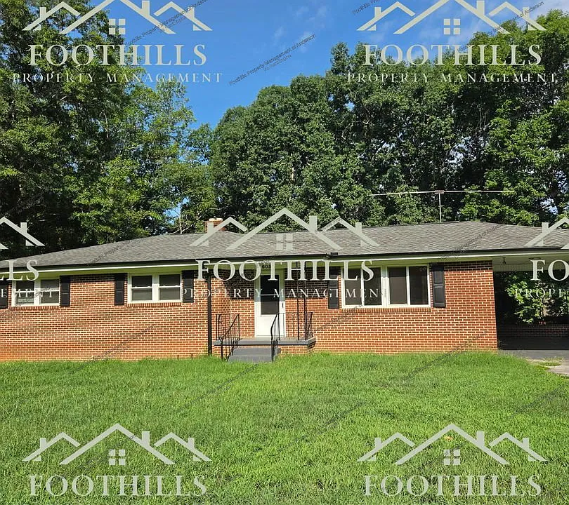 605 River Rd