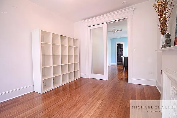 Rented by Michael Charles New York | media 13