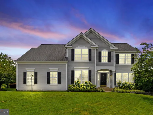 9222 Glen Meadow Ln, Bristow, VA 20136