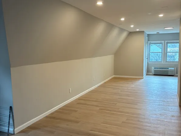 117 E Grant Ave #2, Roselle Park, NJ 07204