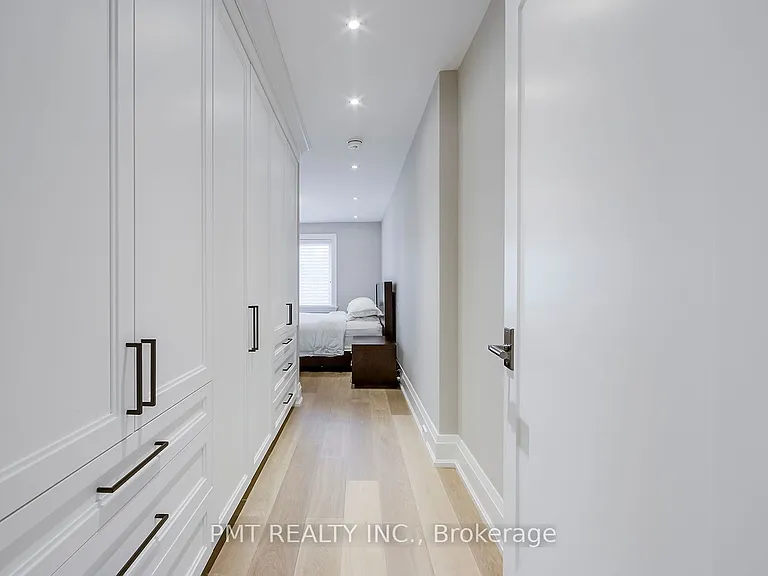 50 Thursfield Cres — Photo 26