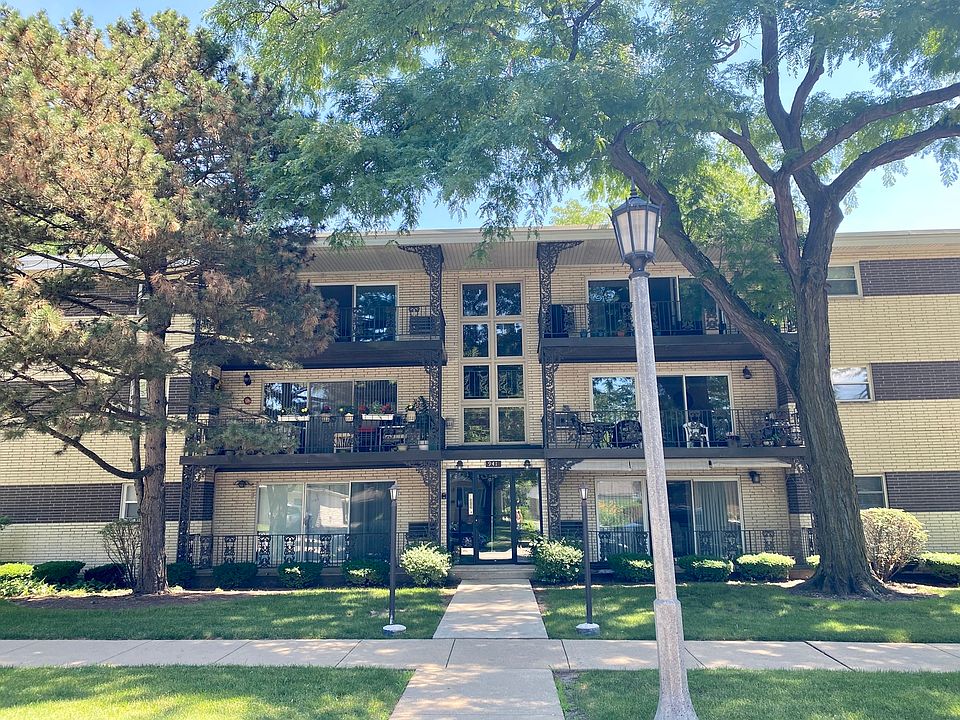 1st image of 941 8th Ave APT 10