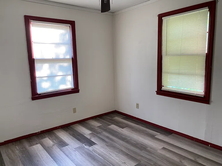 1902 Chesterfield St #1 — Photo 15