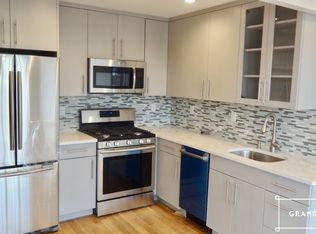 94 Norman Ave #5A, Brooklyn, NY 11222