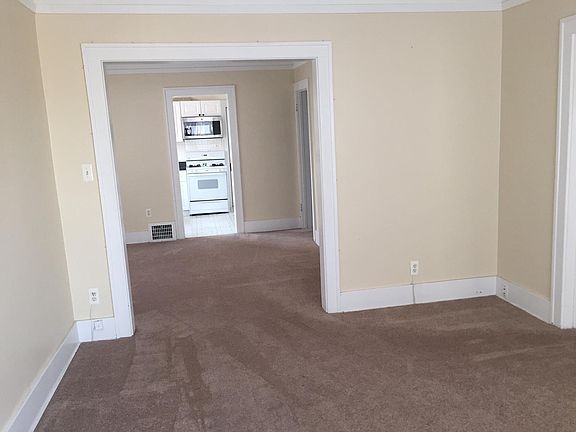 3rd image of 4301 Lois St