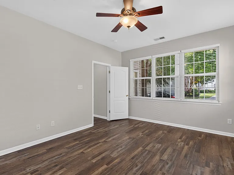 840 Willberry Dr — Photo 21
