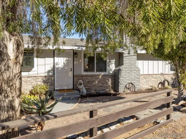 1840 Davis Dr, Fallbrook, CA 92028