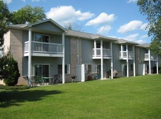 1525 Sheridan Rd #H, Kenosha, WI 53140