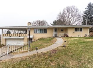 147 Hillcrest Dr, New Brighton, PA 15066
