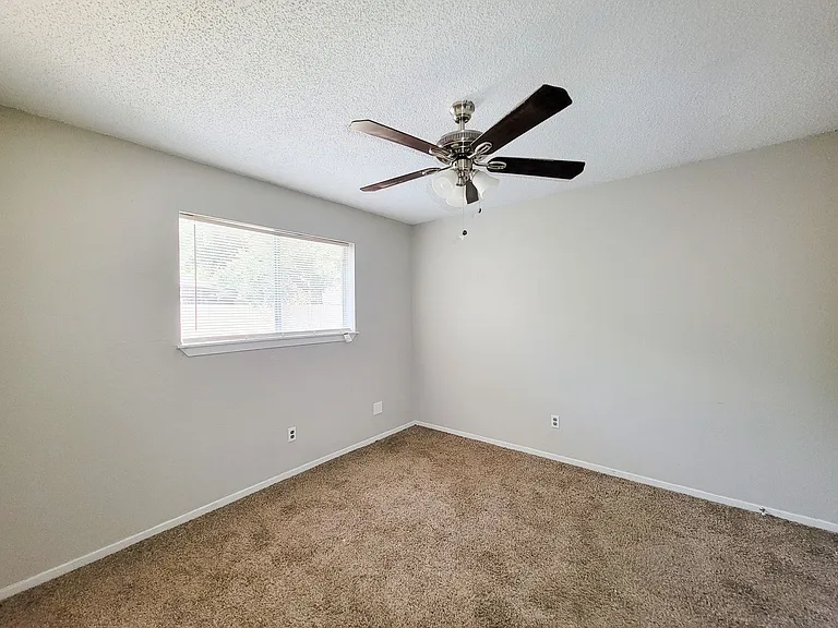 18402 Tall Cypress Dr — Photo 21