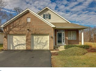 48 Bluebonnet Rd, Langhorne, PA 19047