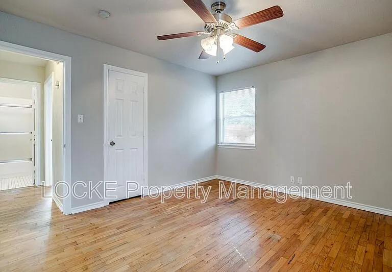 3419 S University Dr #B — Photo 7