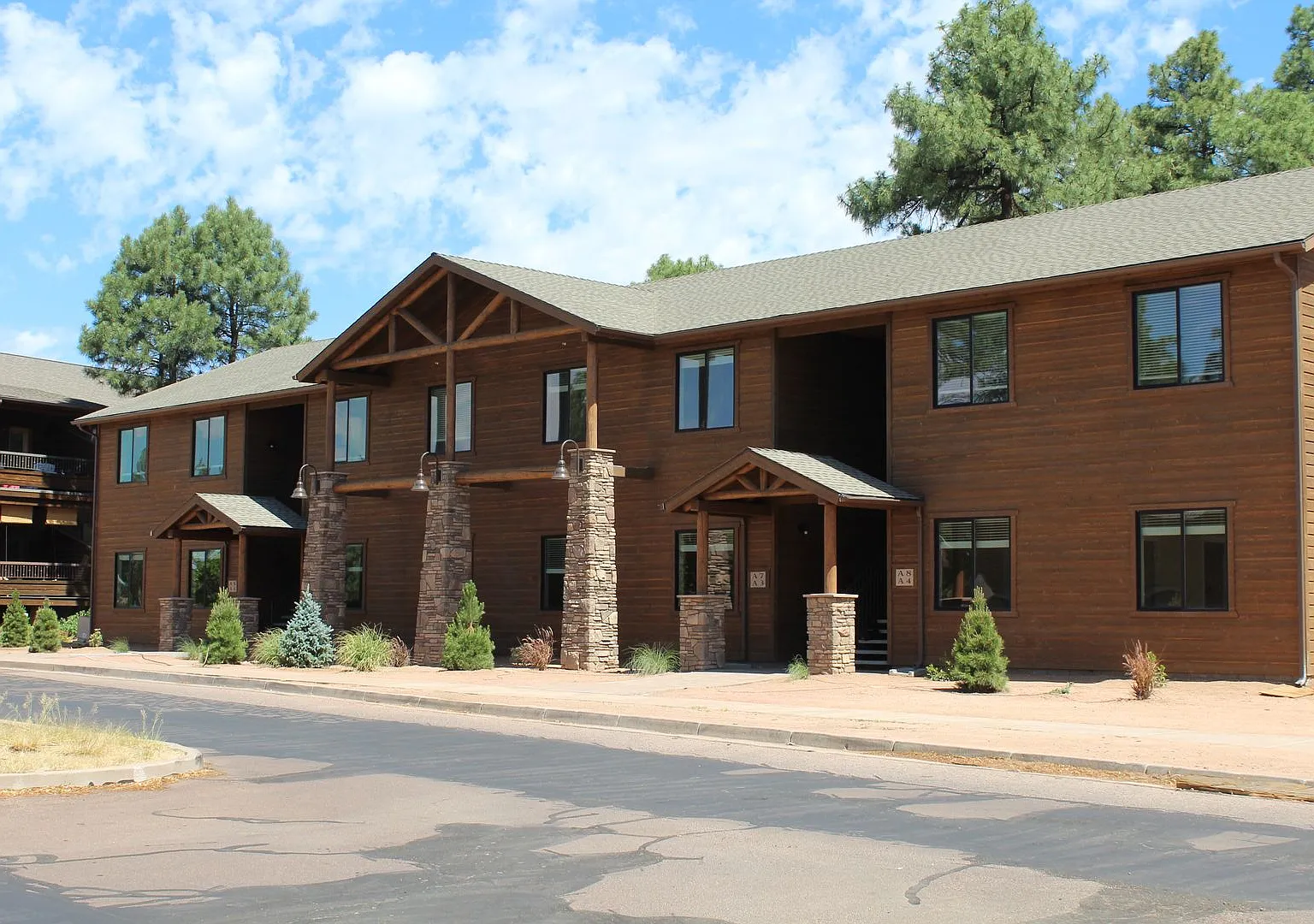 A7 Furnished Unit at Bison Cove - 2 Bed / 2 Bath — Photo 1