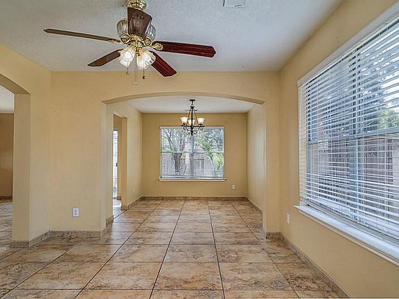 5th image of 19435 Cavern Springs Dr