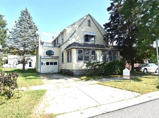 120 N Locust St, Reedsburg, WI 53959