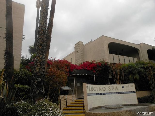 1st image of 5330 Lindley Ave Unit 102