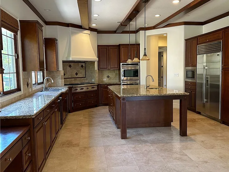 25351 Mustang Dr — Photo 13