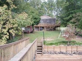 901 Hickory Point Dr, Lexington, NC 27292