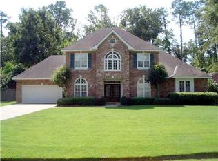 262 Evangeline Dr, Mandeville, LA 70471