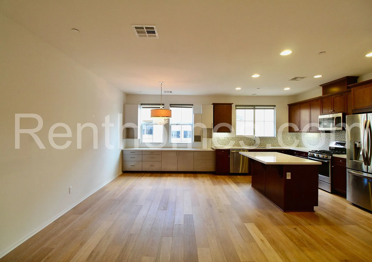 San Marcos, 1626 Waterlily Wy, 3 BR Twnhm in beautiful Lake San Marcos. Hard wood floors, A/C and... — Photo 3