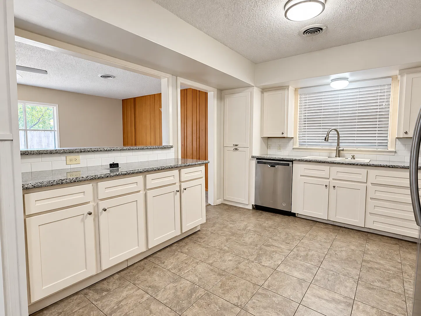 3 bed, 1783 sqft, $1,900 — Photo 4