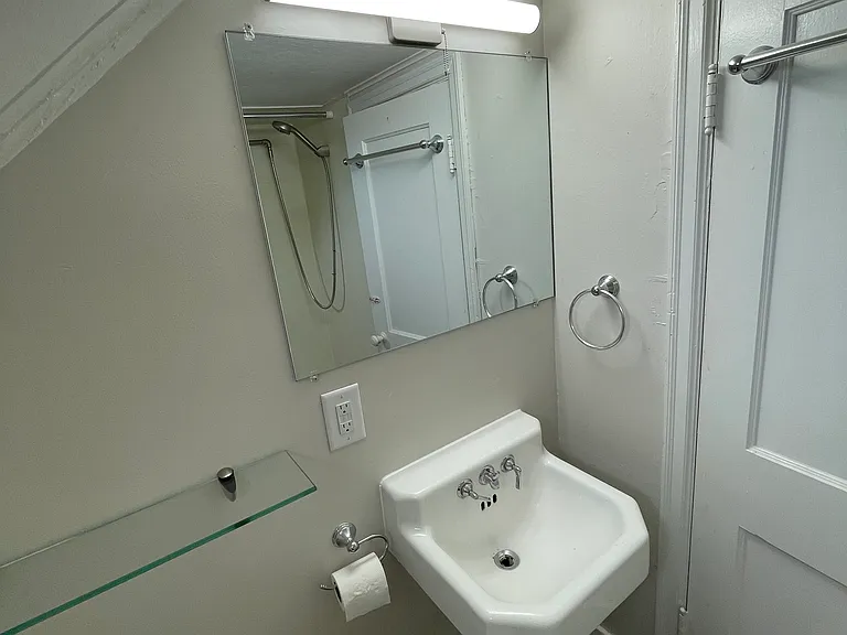 648 Wisconsin St #5 — Photo 8