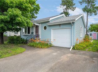 84 Rowe Ave, Pawtucket, RI 02861