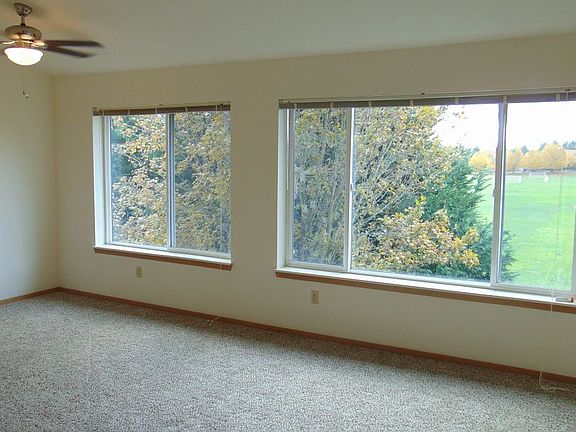 3rd image of 515 S 152nd St APT 231
