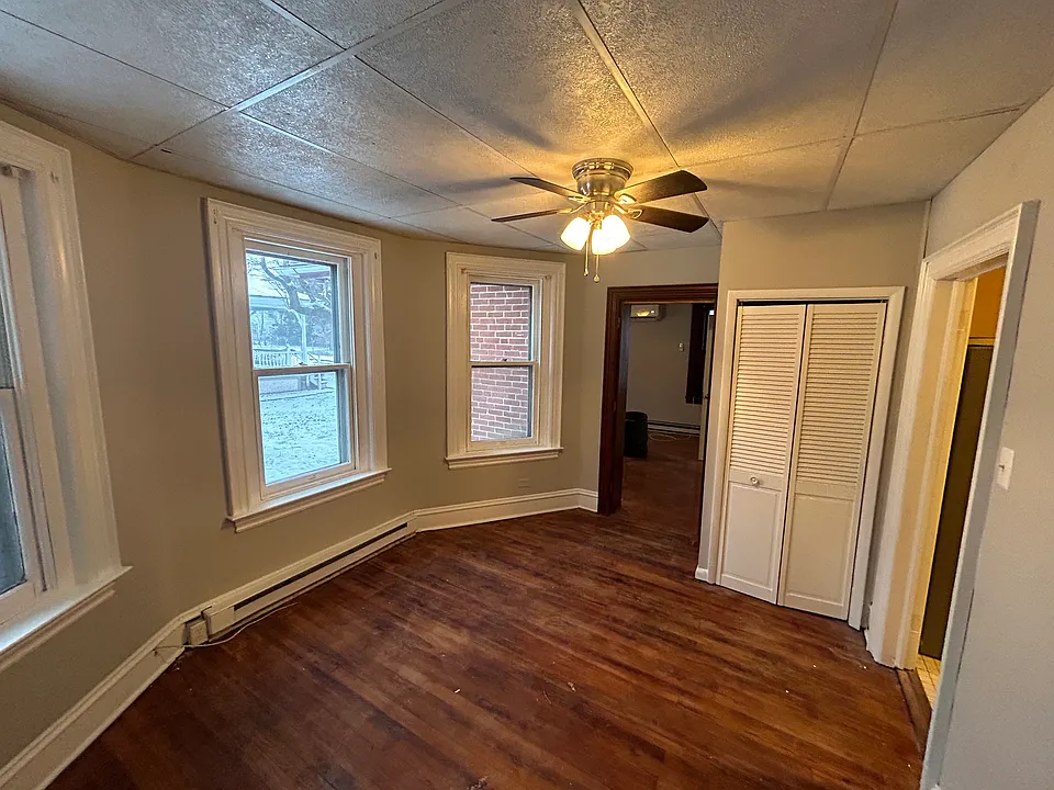 Dining room / Bonus room